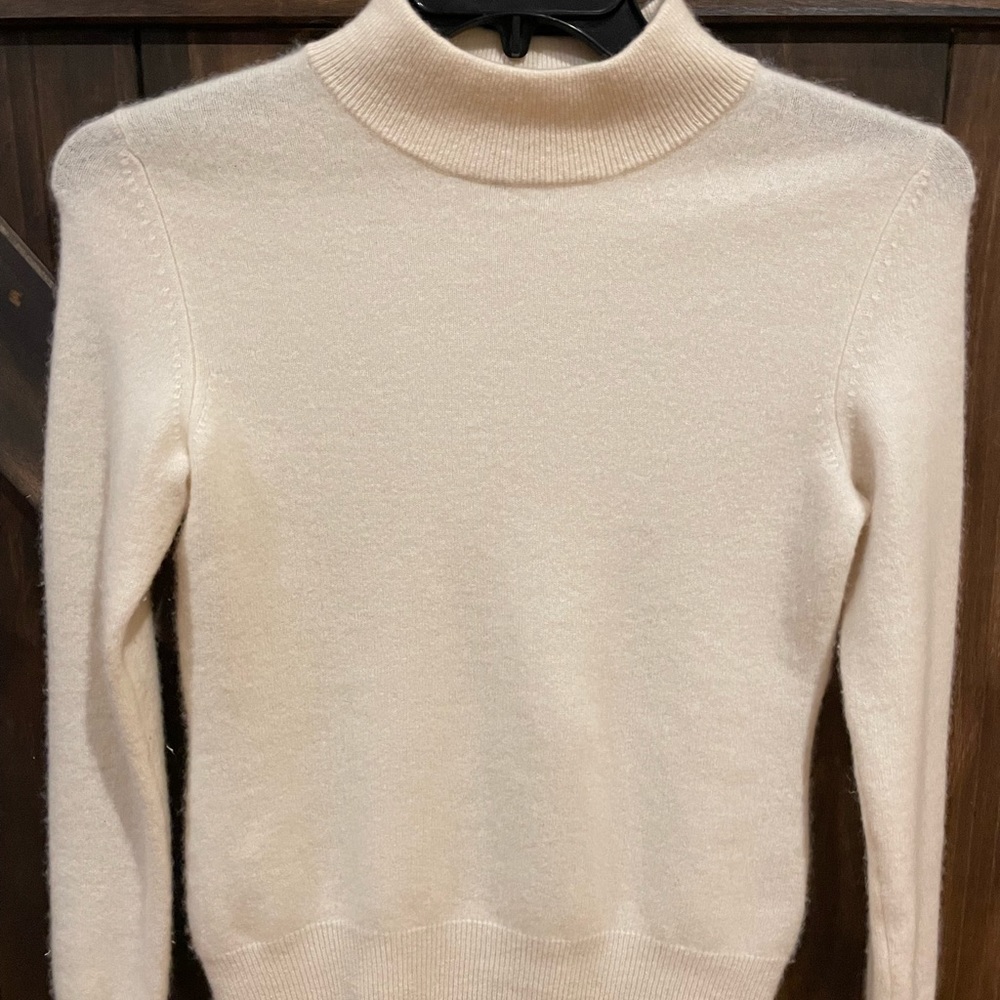 Prive 100% Cashmere Sweater